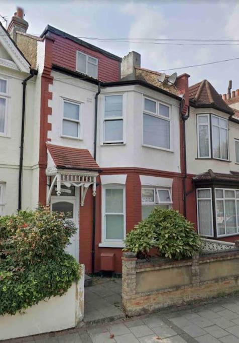 Private Guest Rooms In Tooting London Eksteriør bilde