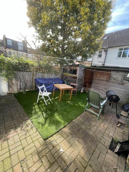 Private Guest Rooms In Tooting London Eksteriør bilde